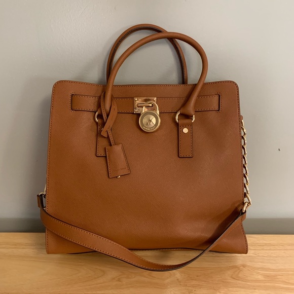 Michael Kors Handbags - NEW PERFECT MK HAMILTON LARGE SAFFIANO LEATHER
